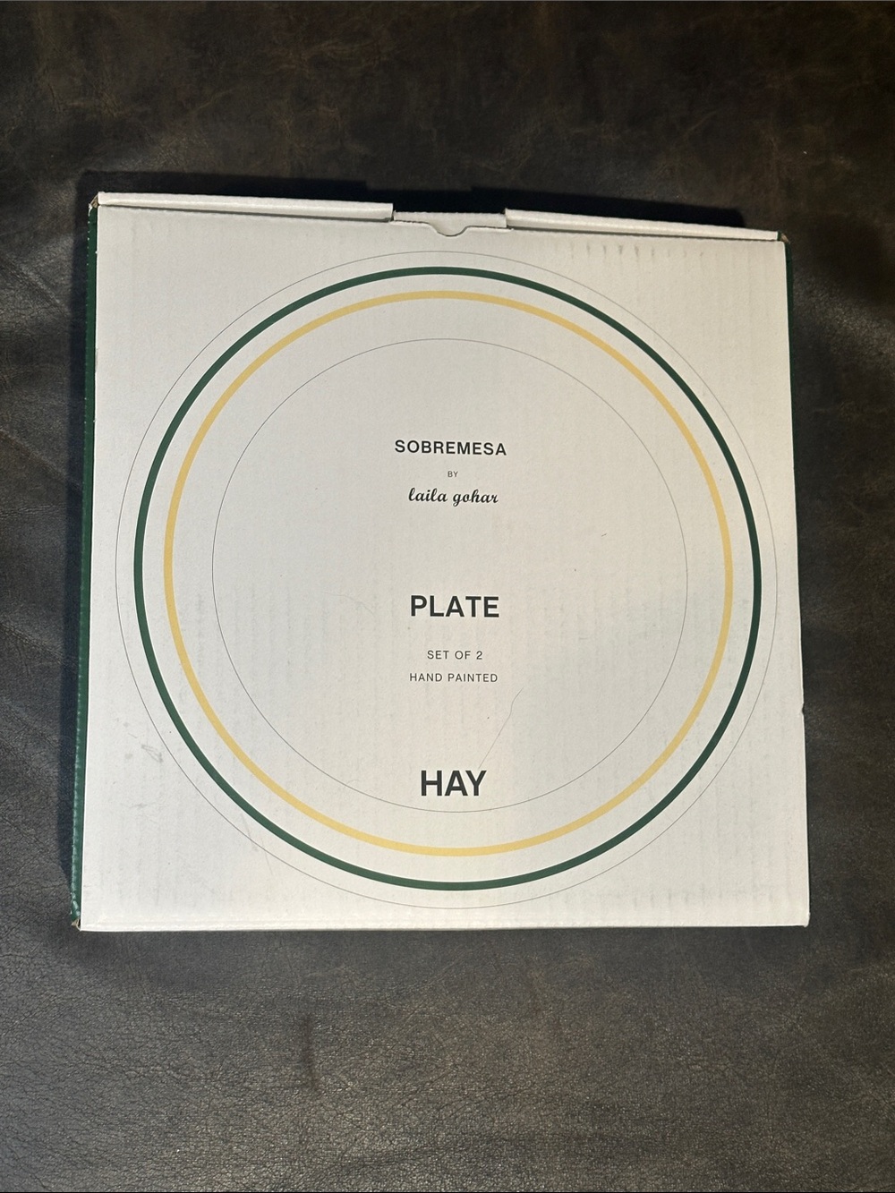 HAY Sobremesa Plate Set in  Green and Sand - Picture 2 of 3